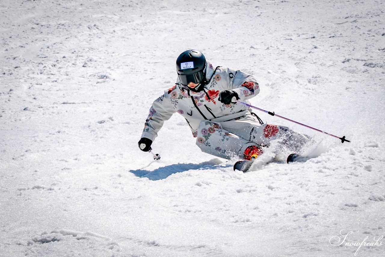 キロロリゾート｜ポカポカ陽気で絶好の春スキー日和♪こんな日は、みんなで思いっきり春雪を満喫しましょう！